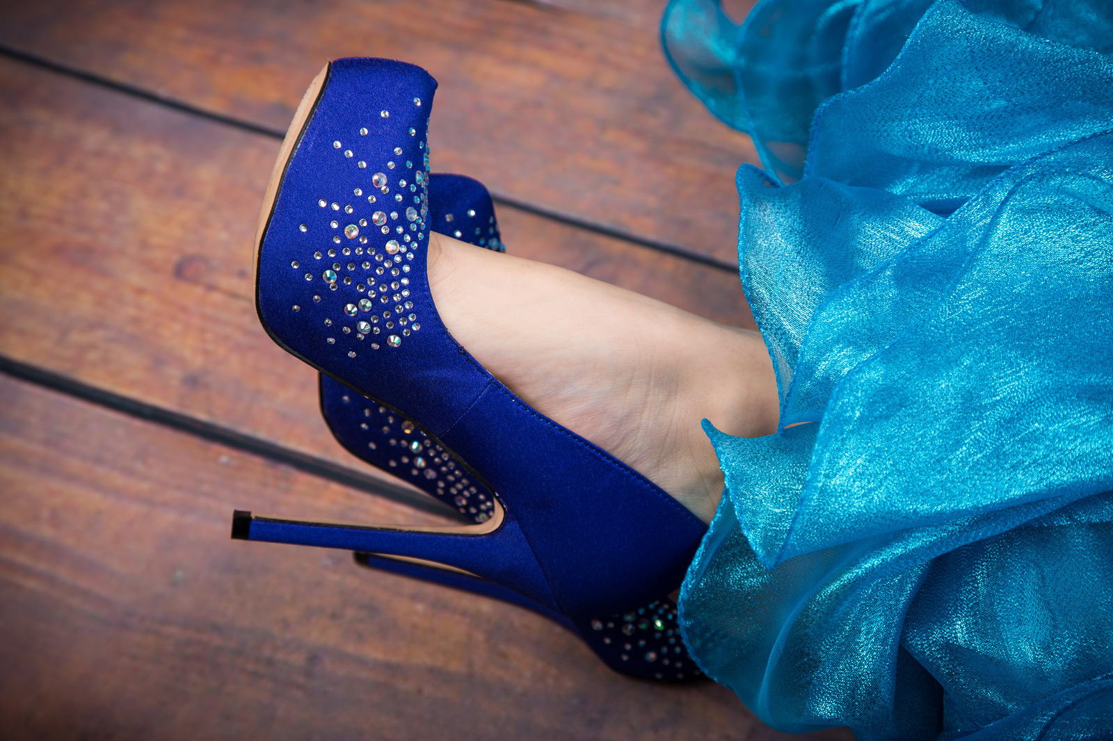 blue high heels photography